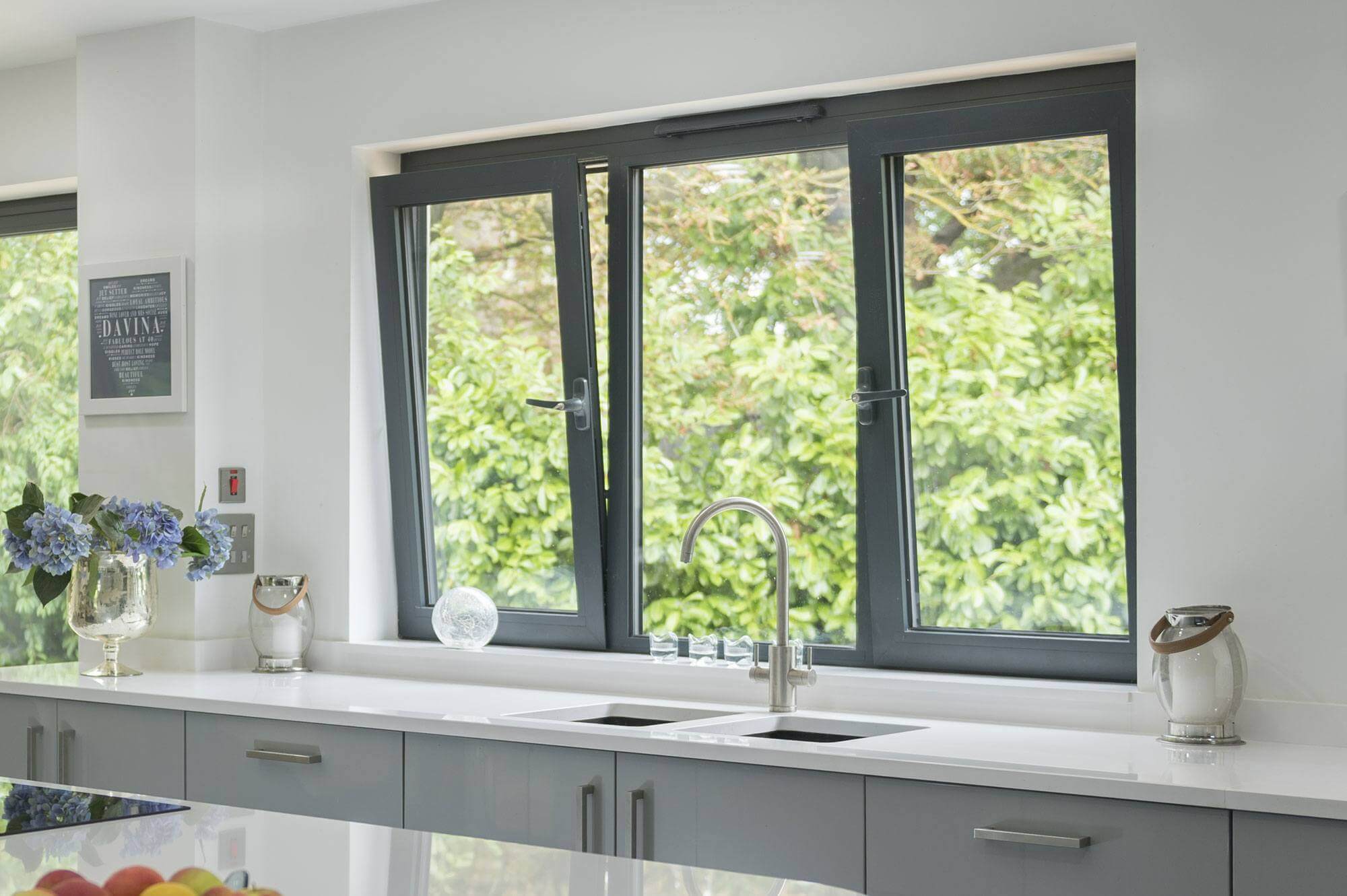 Aluminium tilt and turn window installation